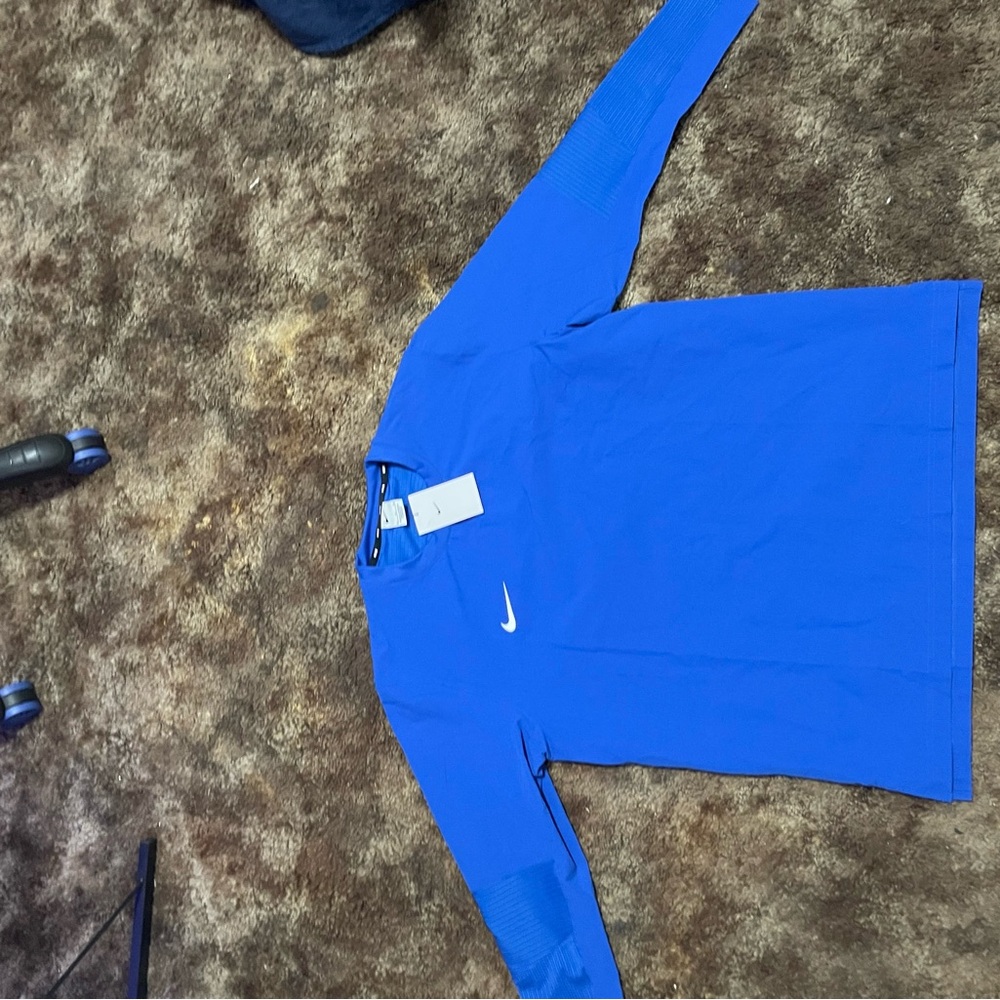 Nike Men's Dri-Fit Blue Crewneck Pullover